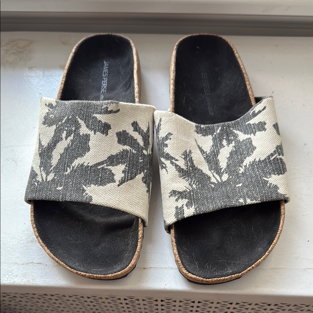 James Perse Black and Cream Slide Sandals